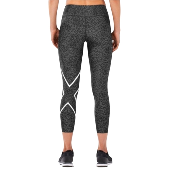 2XU Leggings - Picture 3 of 13